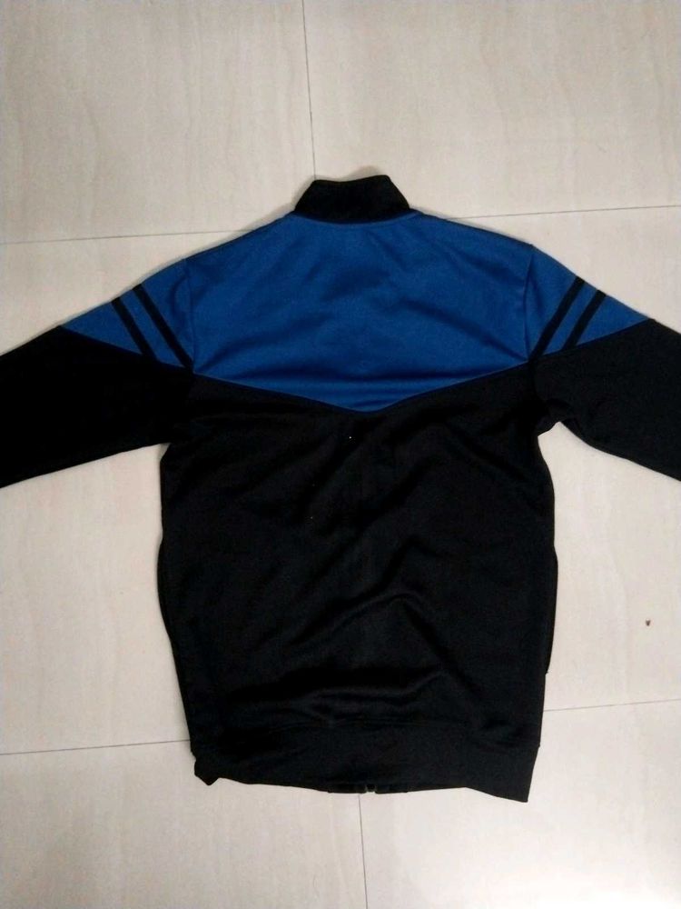 Stylish Blue &amp; Black Jacket