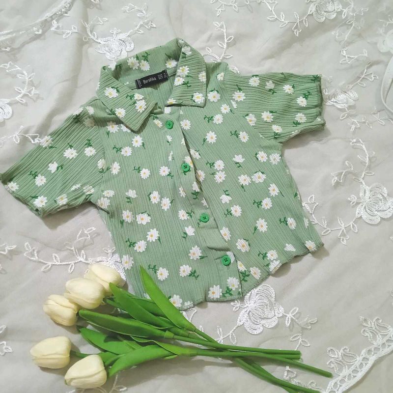 New Aesthetic Sage Green Daisy Shirt