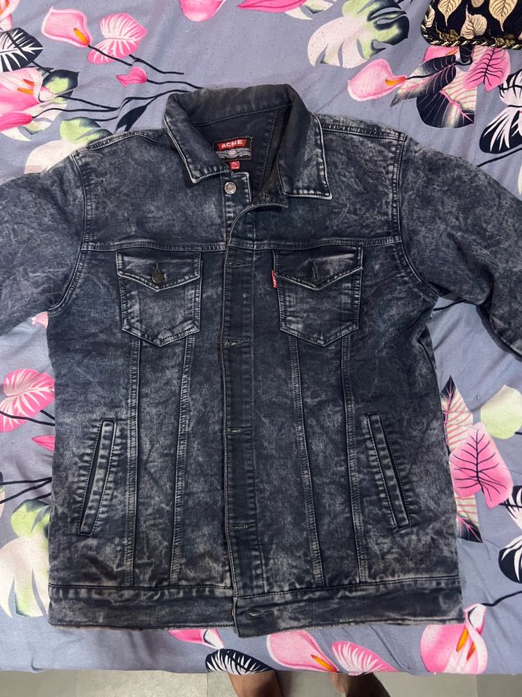Levi&#39;s Denim Jacket