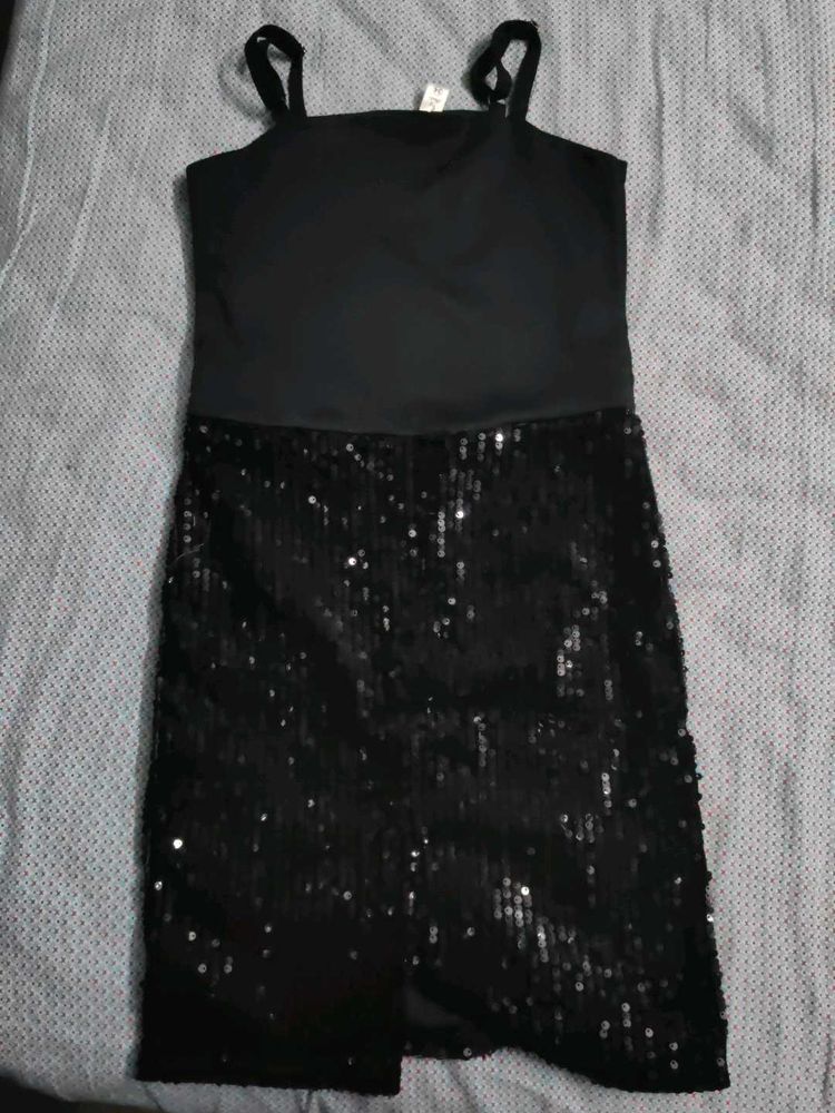 Full Set Of Western Dress
