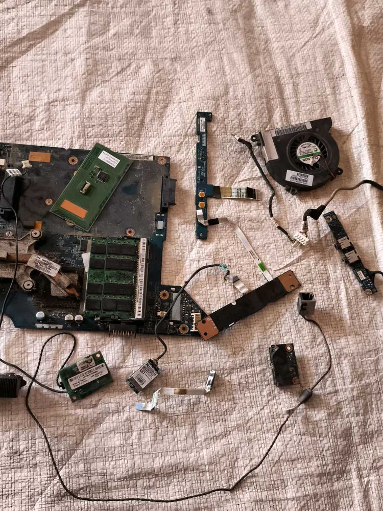 LAPTOP SPARE PARTS
