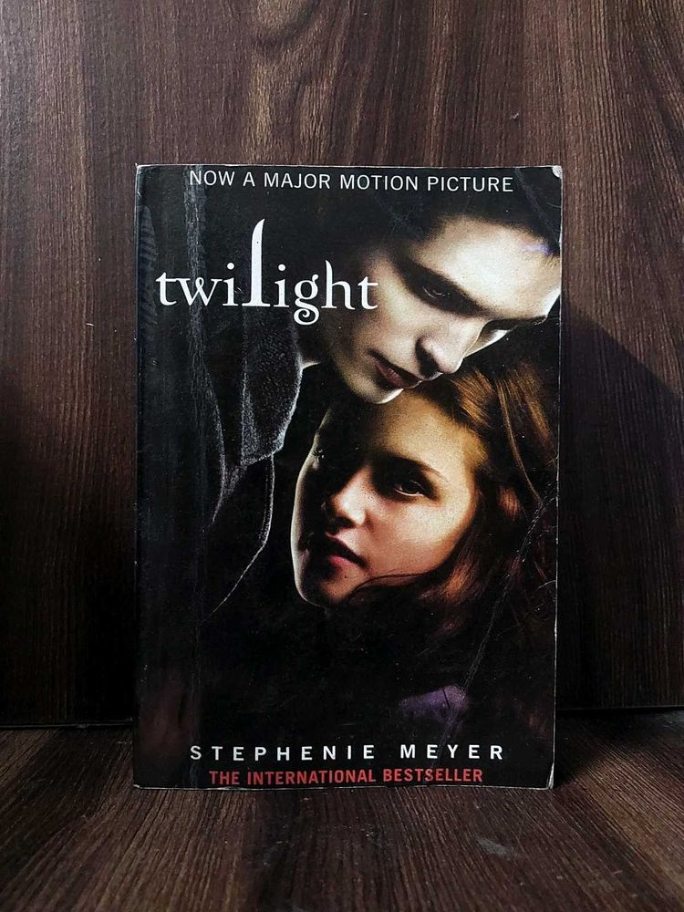 I&#39;m selling a book “twilight&#34;