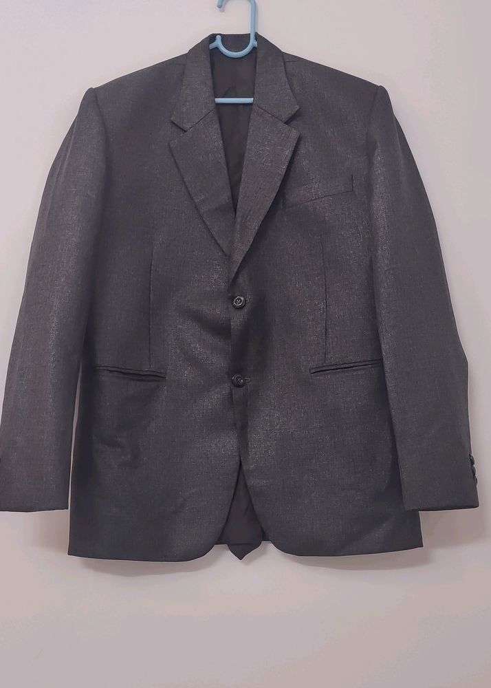 Classic Gray Blazer - Versatile Style