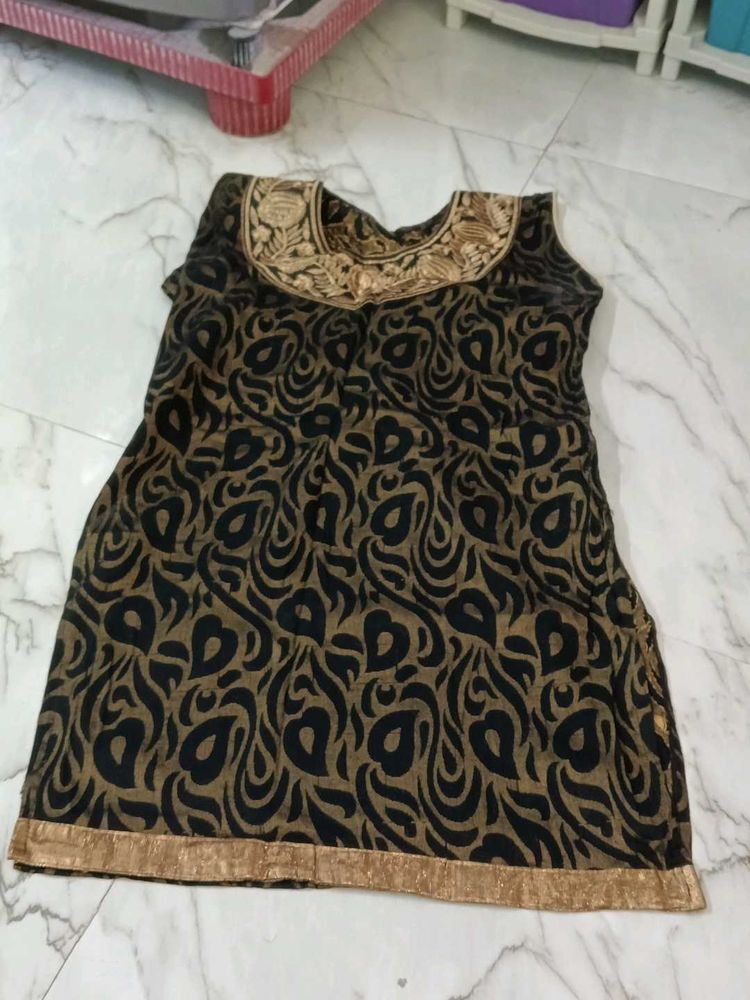 Black Beautiful Kurti
