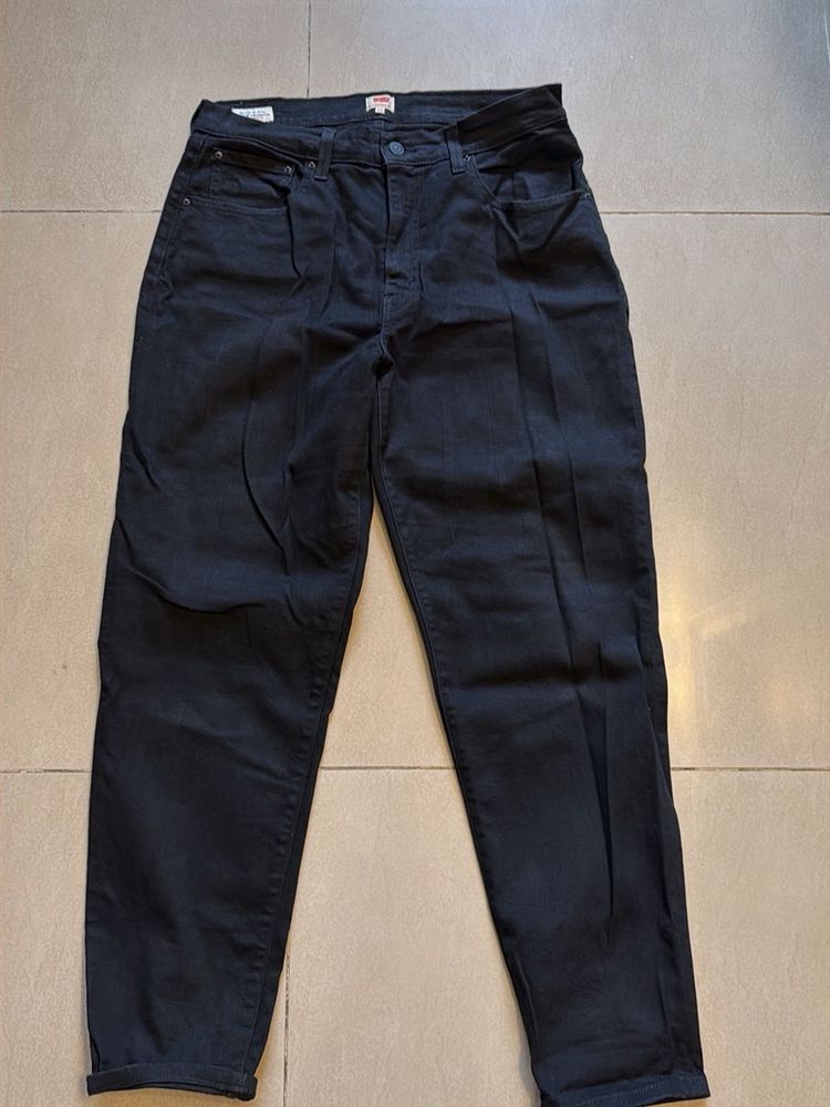 Levi's Black Mom Jeans