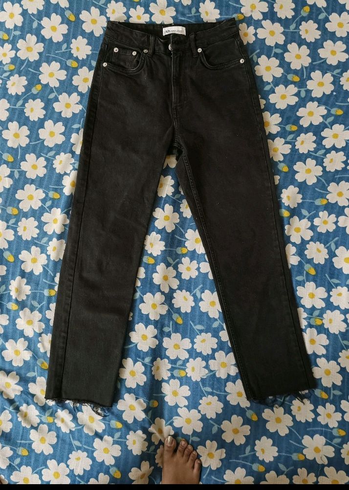 Combo Of TWO BRANDED JEANS