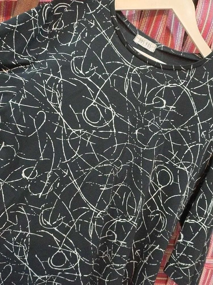 Abstract Print Long Sleeve Top
