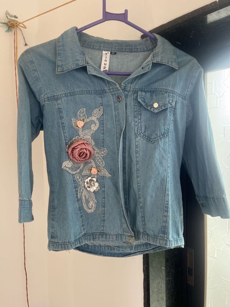 Selling A Jacket Which  Use Only One Time It’s New
