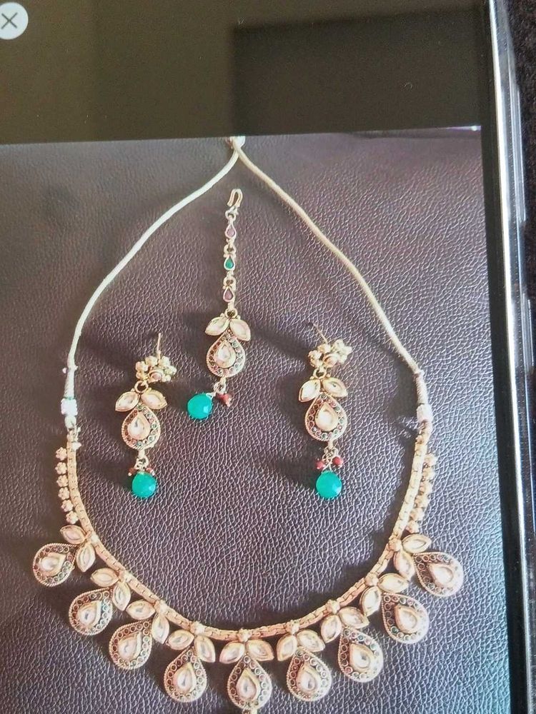 Elegant Jewelry Set