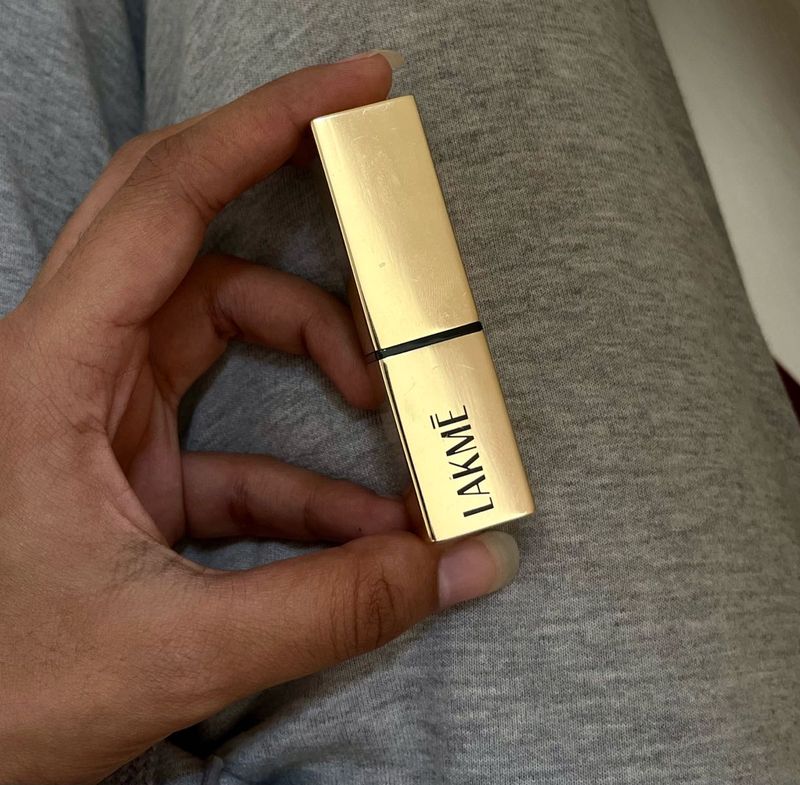 Lakme Rose Engraved Lipstick