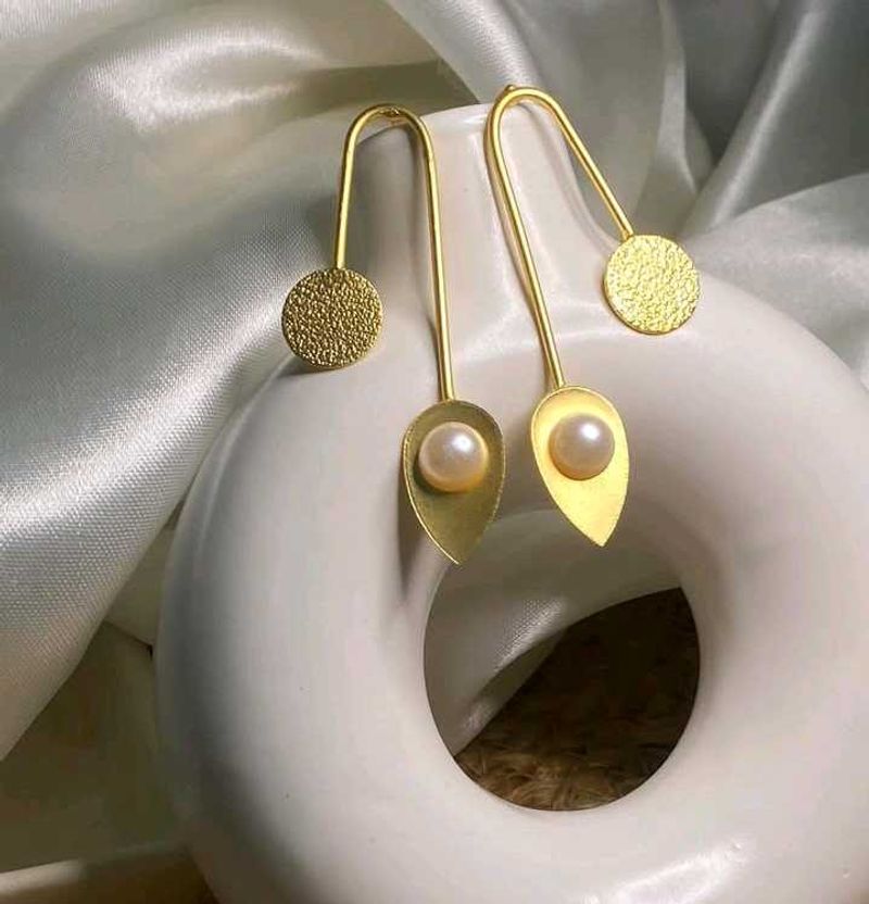 Elegant Pearl Drop Earrings