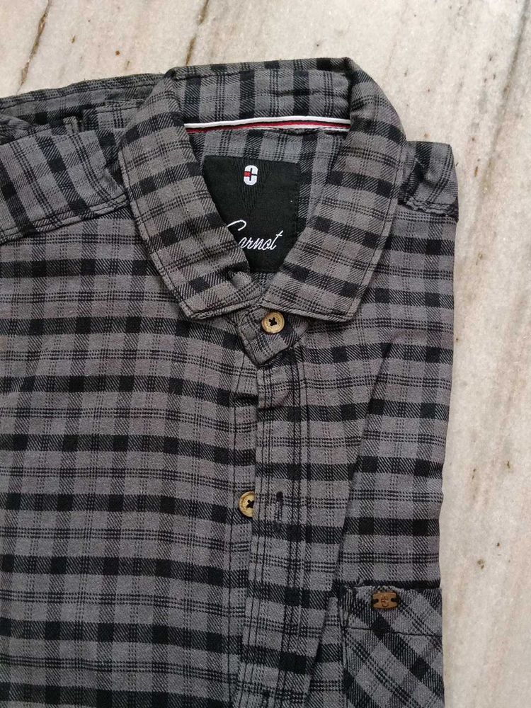 Carnat Checkered Shirt