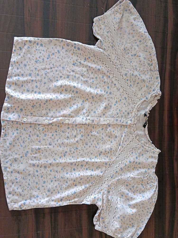Floral Lace Top