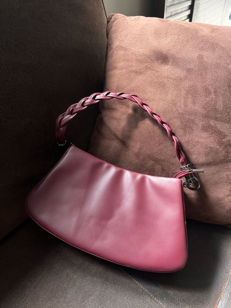 Chic Burgundy Handbag