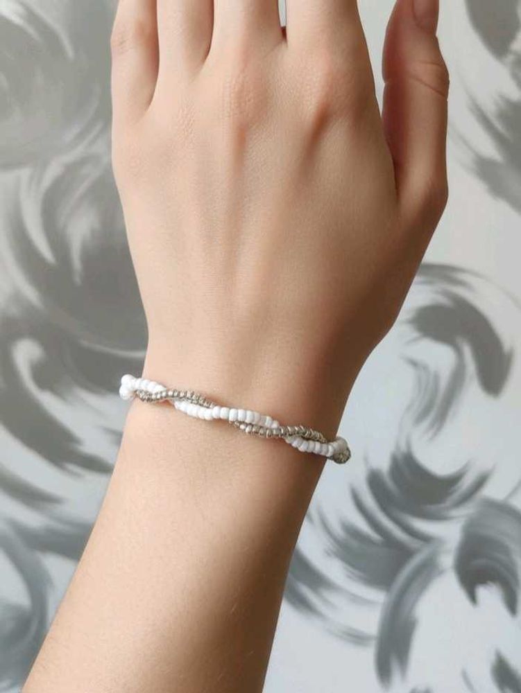 Pinteresty Beaded Silver Twist Bracelet