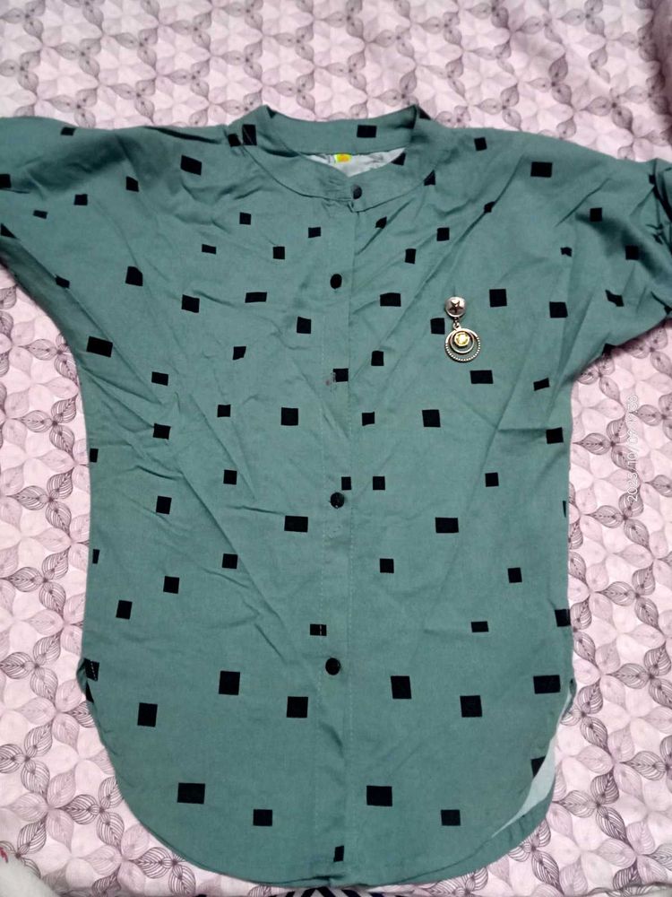Stylish Green Printed Top