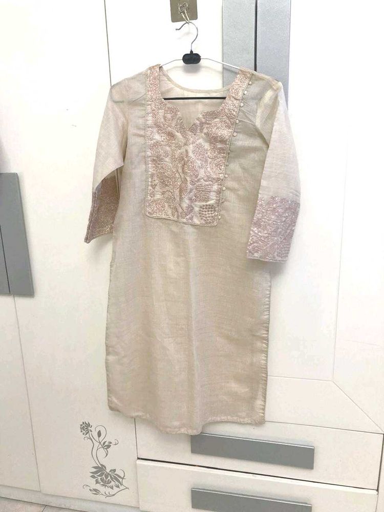 Elegant Embroidered Kurta