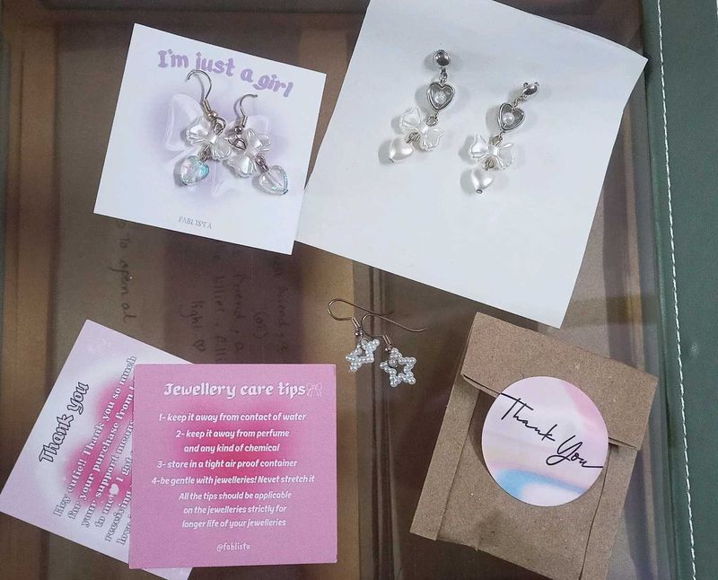 AESTHETIC EARRINGS
