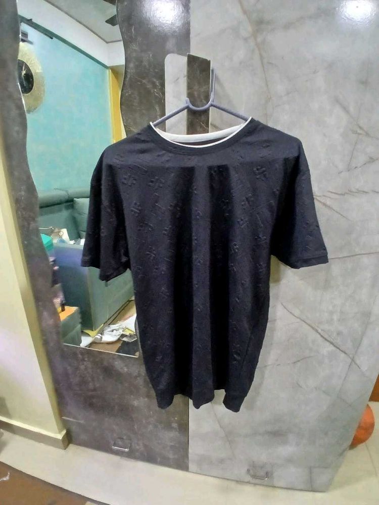 Black Patterned T-Shirtand Blac Trackpant