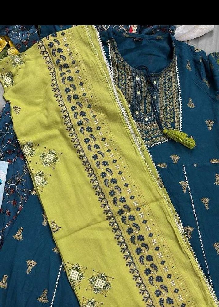 Teal &amp; Green Embroidered Kurta Set