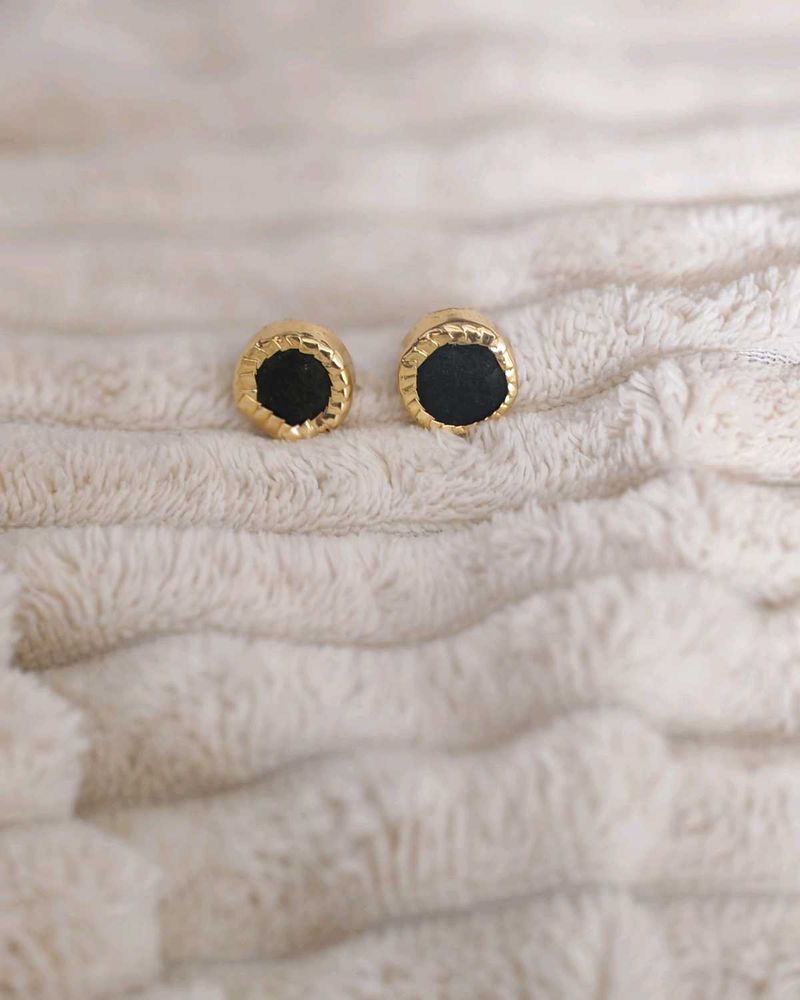 Uncut Stone Stud Earings