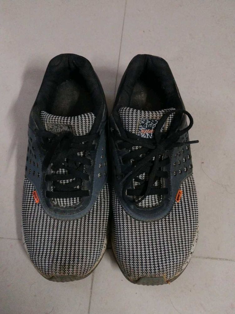 Houndstooth Pattern Sneakers