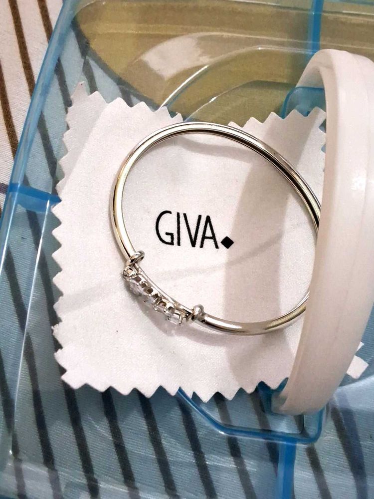 GIVA Silver Bracelet