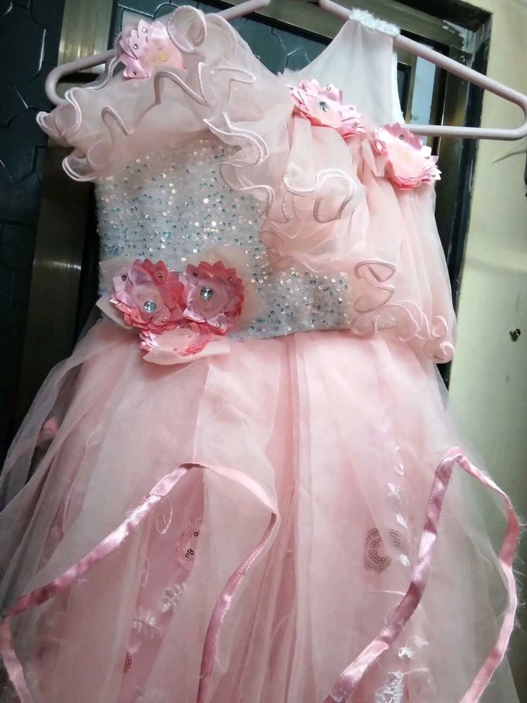 Pink Flower Girl Dress gown my daughter size issue