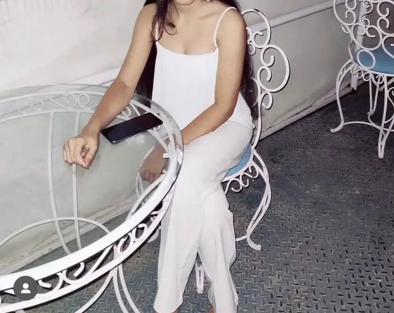 White crop top