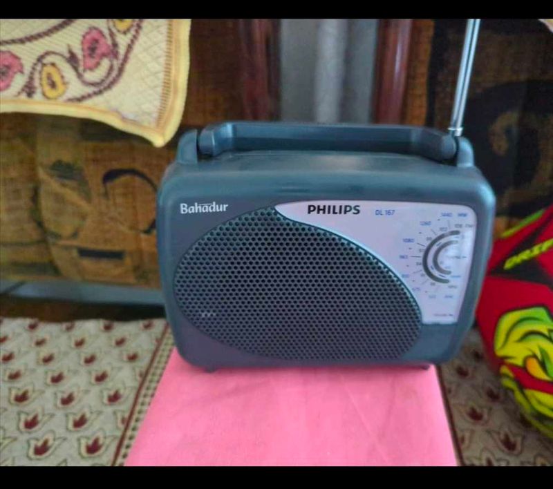 Phillips Radio Working