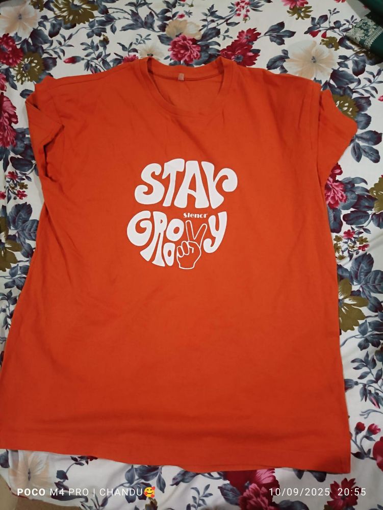 Combo Stay Groovy Tee