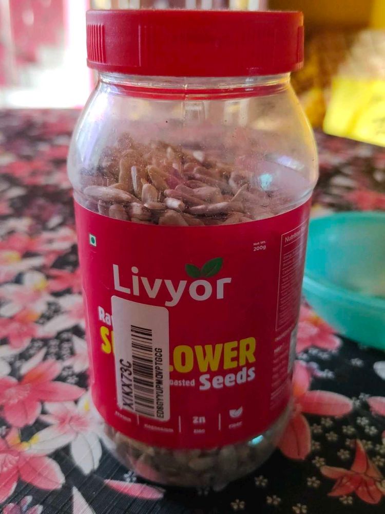 Livyor Roasted Sunflower Seeds