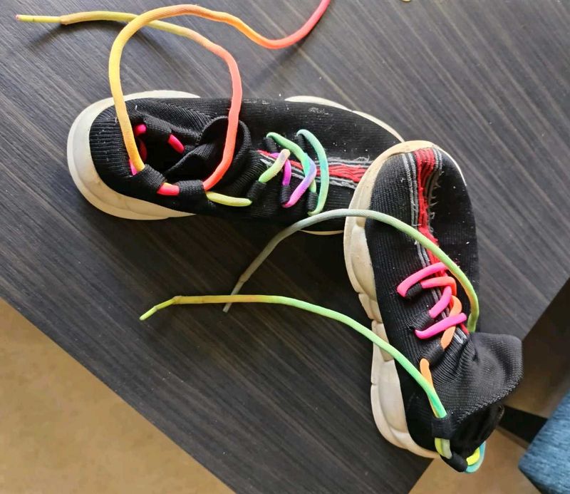 BOY&#39;S COLOURFUL SHOES