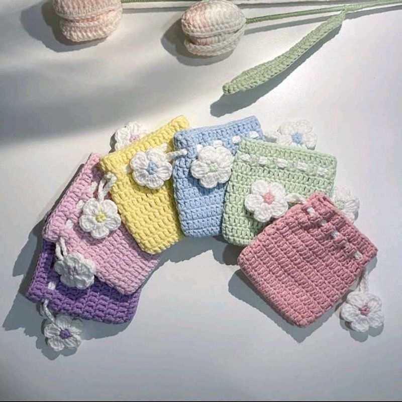 Crochet Pauch