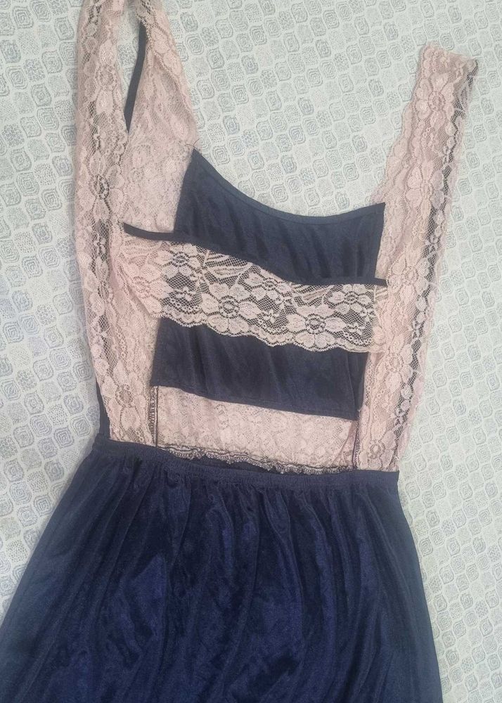 Pack Of 2 Night Gown With Net Detailing