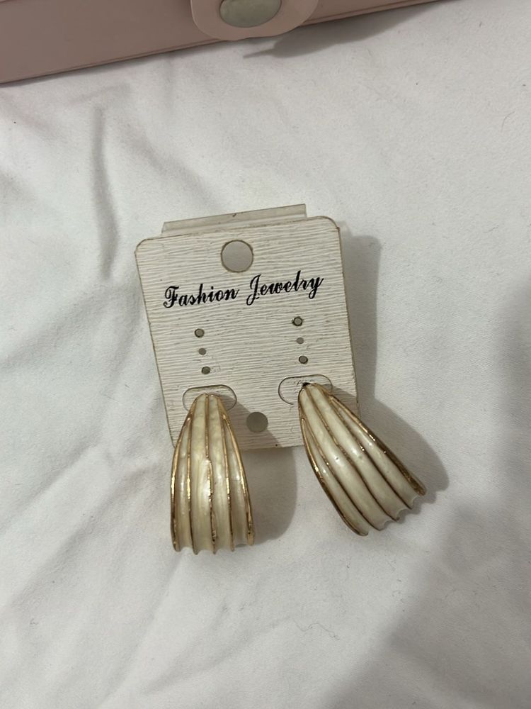 Chunky Off-white Striped Earrings