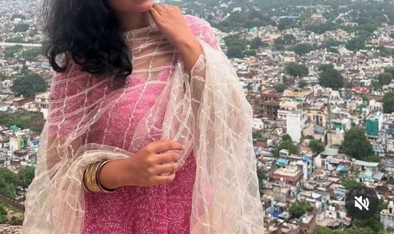 White Pretty Dupatta