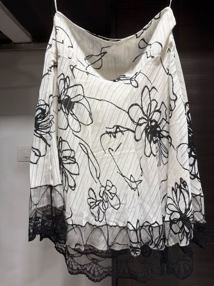 Floral Skirt with Lace