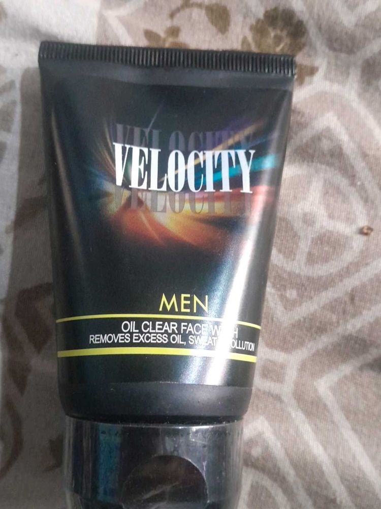 Velocity Men Oil Clear Face Wash