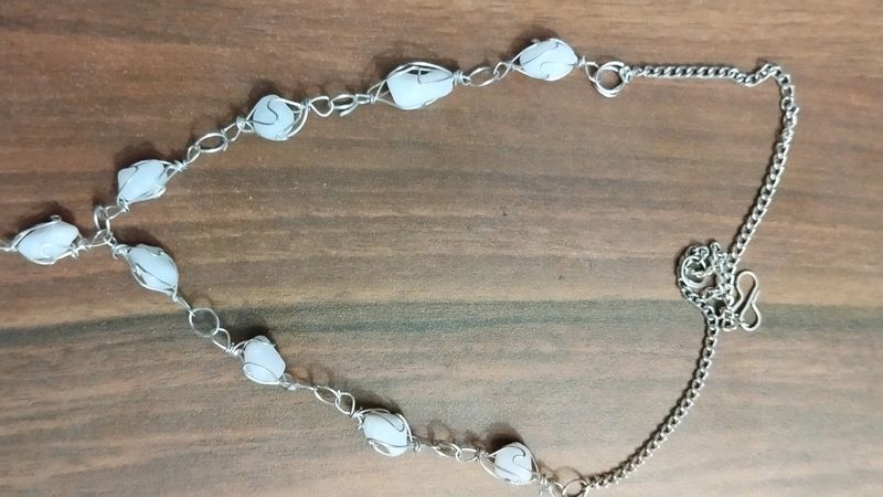 Goa Beautiful Stone Necklace In White Colour