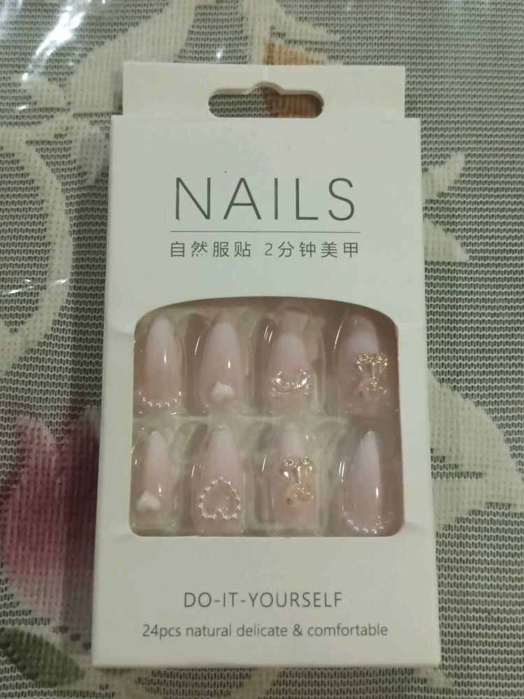 DIY Press-On Nails