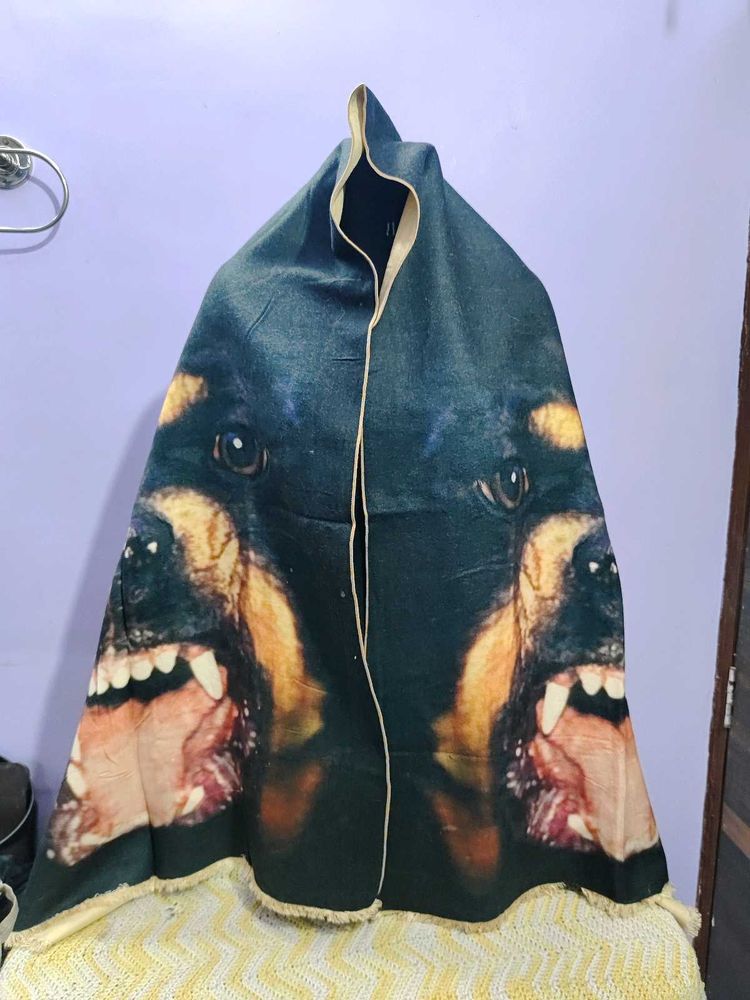 Givenchy Rottweiler scar