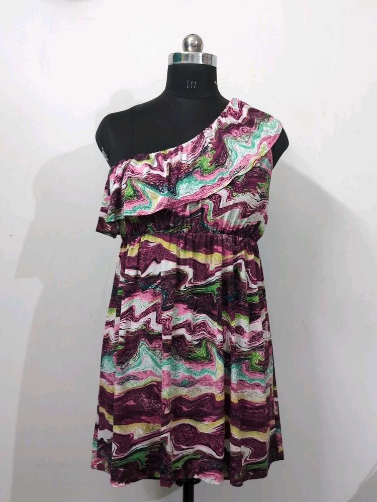 One Shoulder Onpiece
