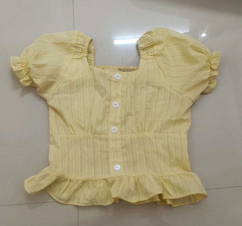 &#34;Trendy &amp; Cute Crop Top for a Stylish Look&#34;