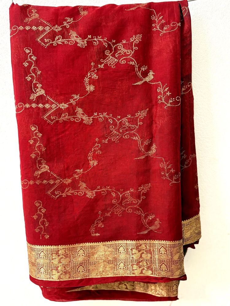 Elegant Maroon Saree