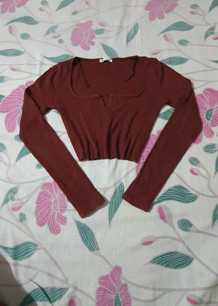 Full Sleeves Body Fitted Crop Top For Sale