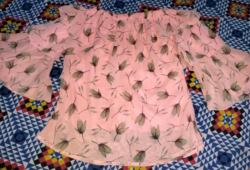 Clearance Sale🎀🎀         Peach Off Shoulder Top