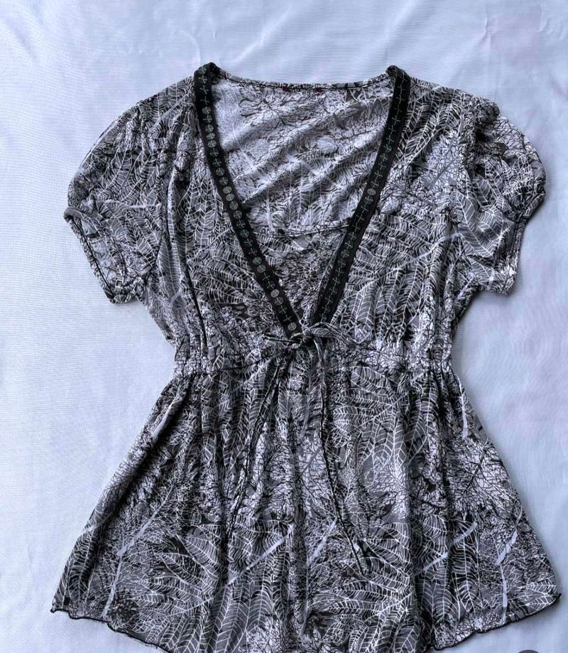 Black &amp; White Print Blouse
