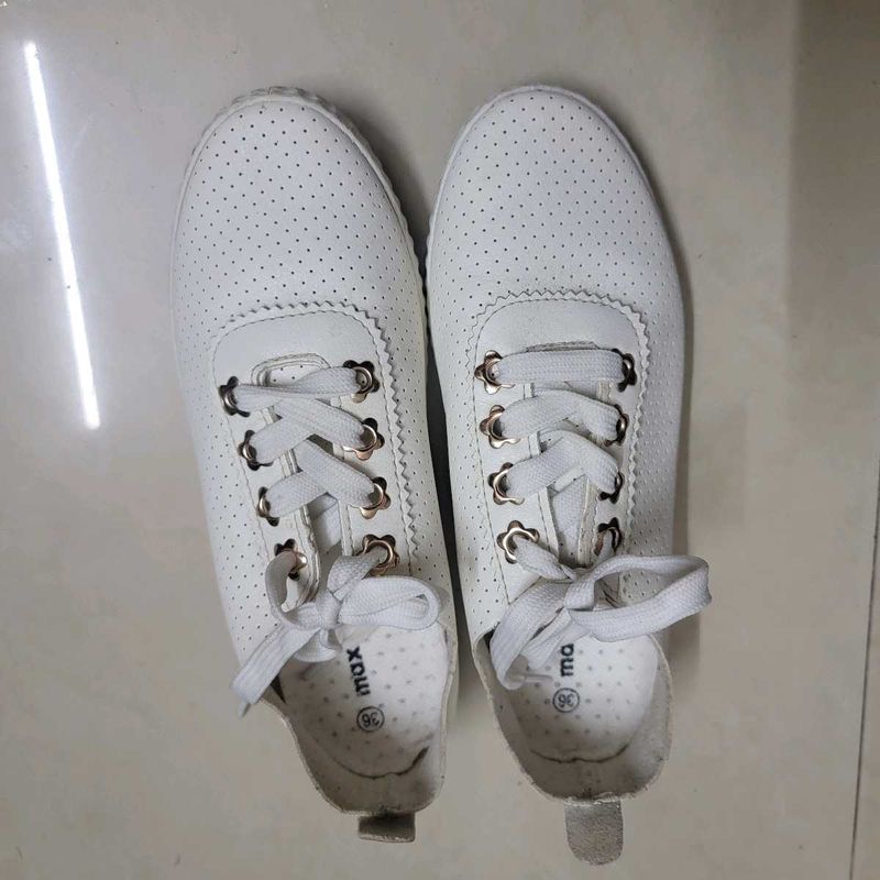 Women White Sneakers/ Casual shoes