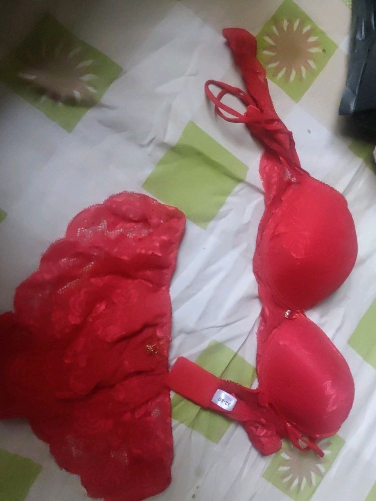 Brand New Sexy Lingerie Set In Red - 30 Size